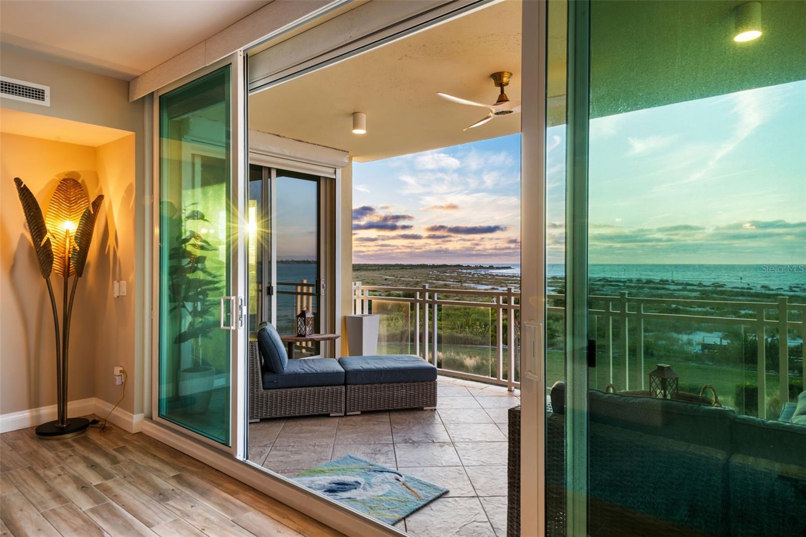 Image 29 of 99 For 800 Collany Road 304