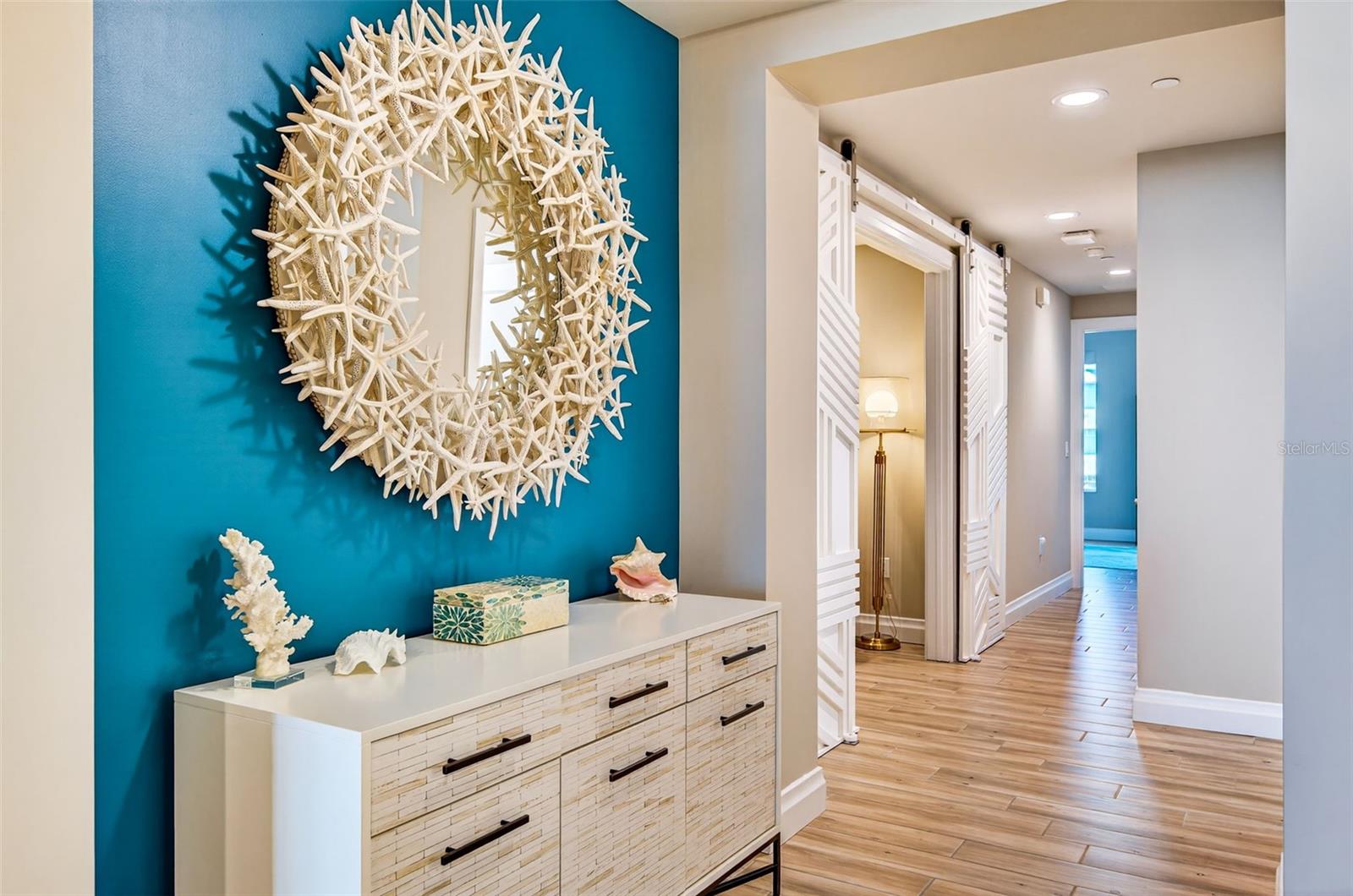 Image 33 of 99 For 800 Collany Road 304