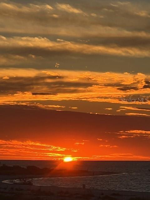 Image 4 of 99 For 800 Collany Road 304