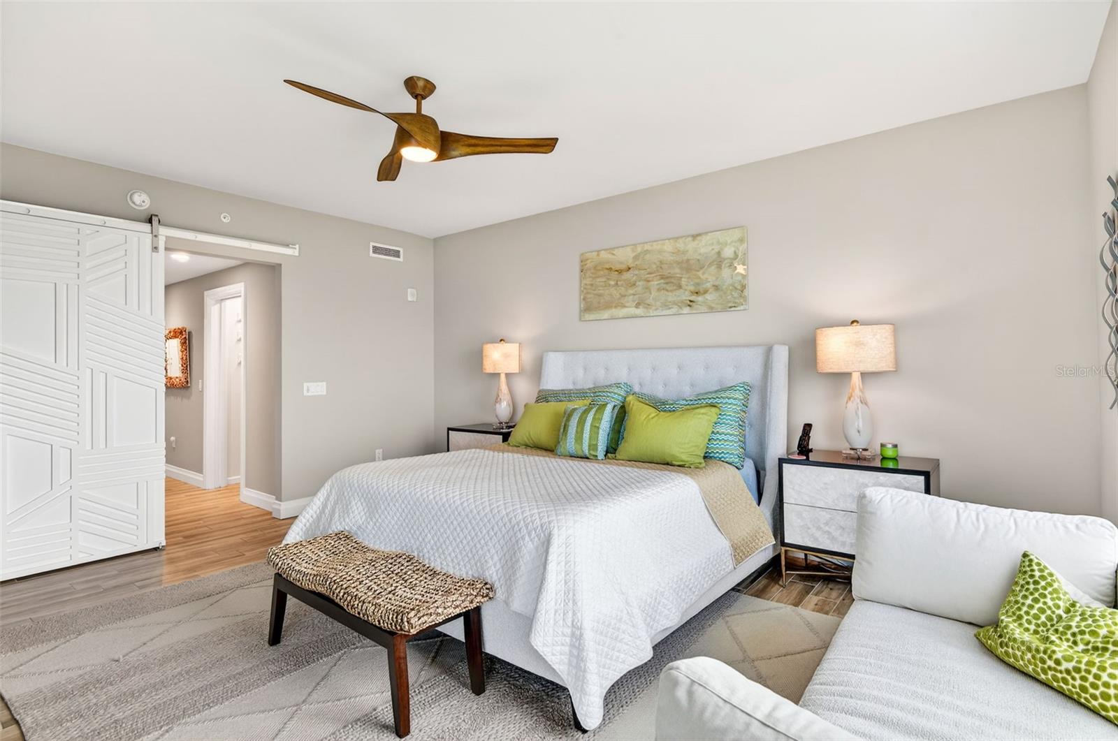 Image 48 of 99 For 800 Collany Road 304