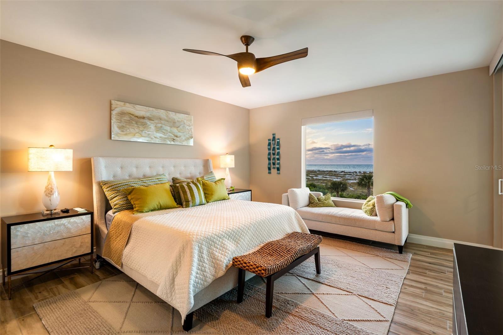 Image 49 of 99 For 800 Collany Road 304