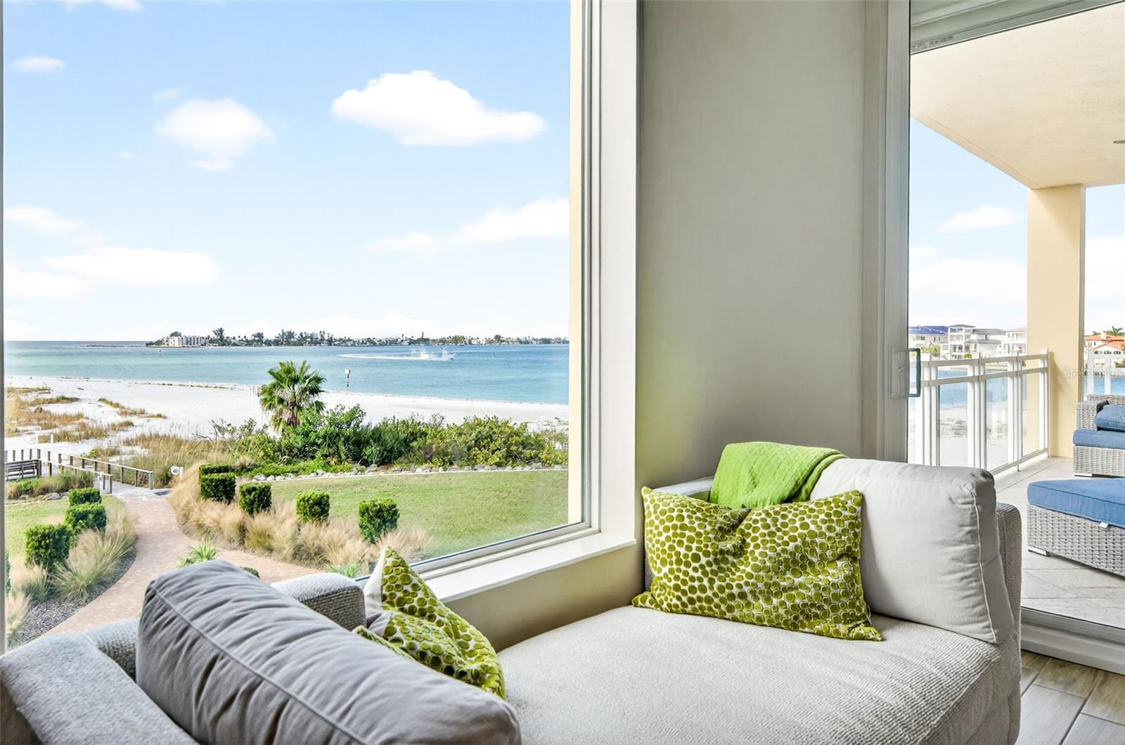 Image 50 of 99 For 800 Collany Road 304