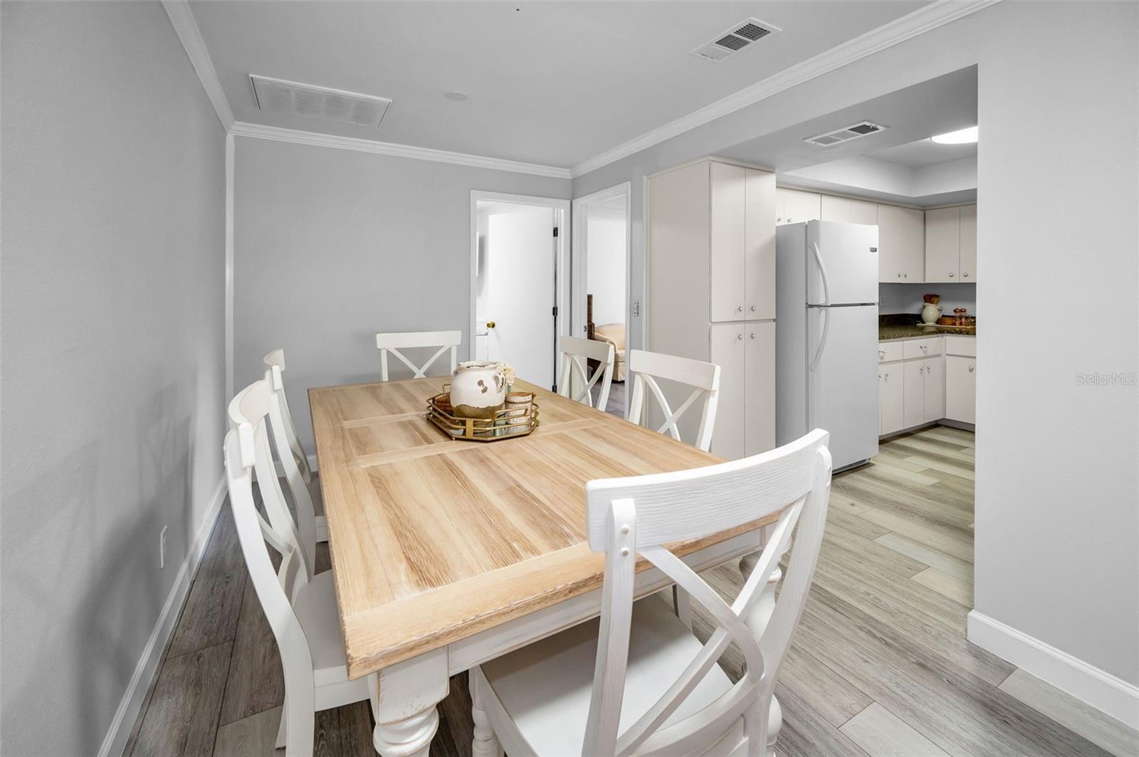 Image 11 of 51 For 9204 Golf View Drive