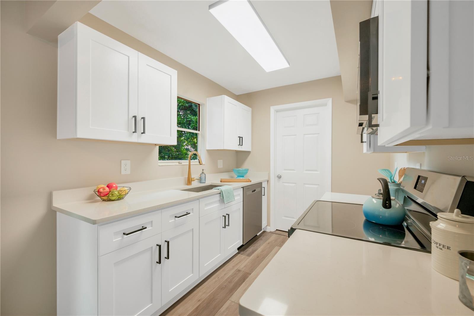 Image 3 of 29 For 2503 Elm Street