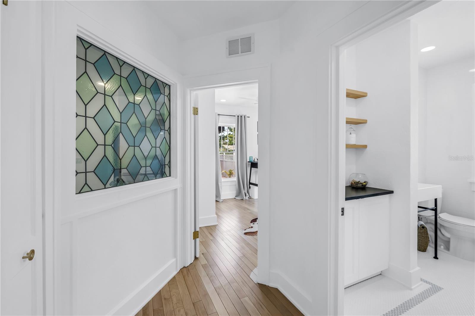 Image 18 of 29 For 650 63rd Avenue S