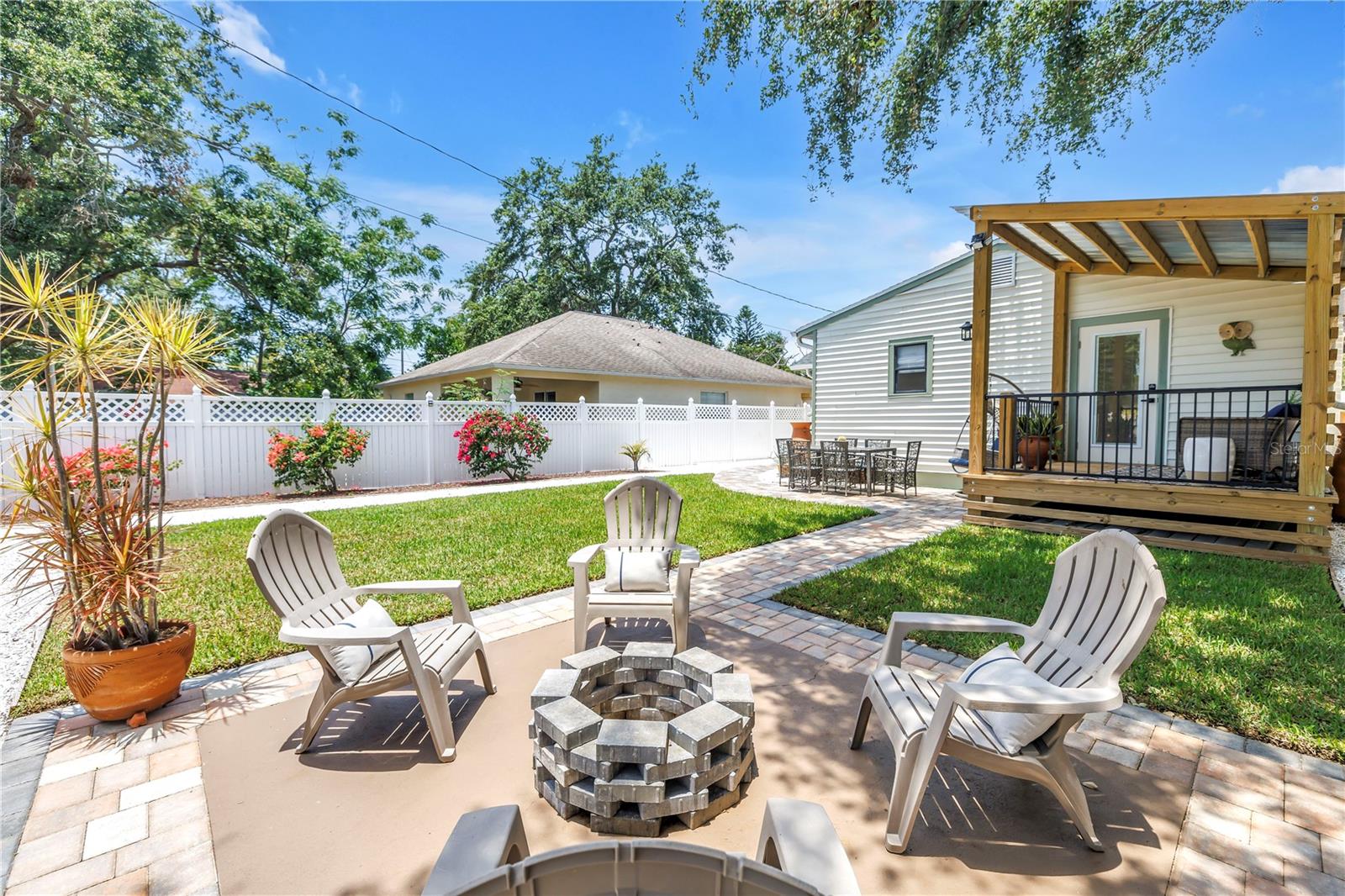 Image 24 of 29 For 650 63rd Avenue S