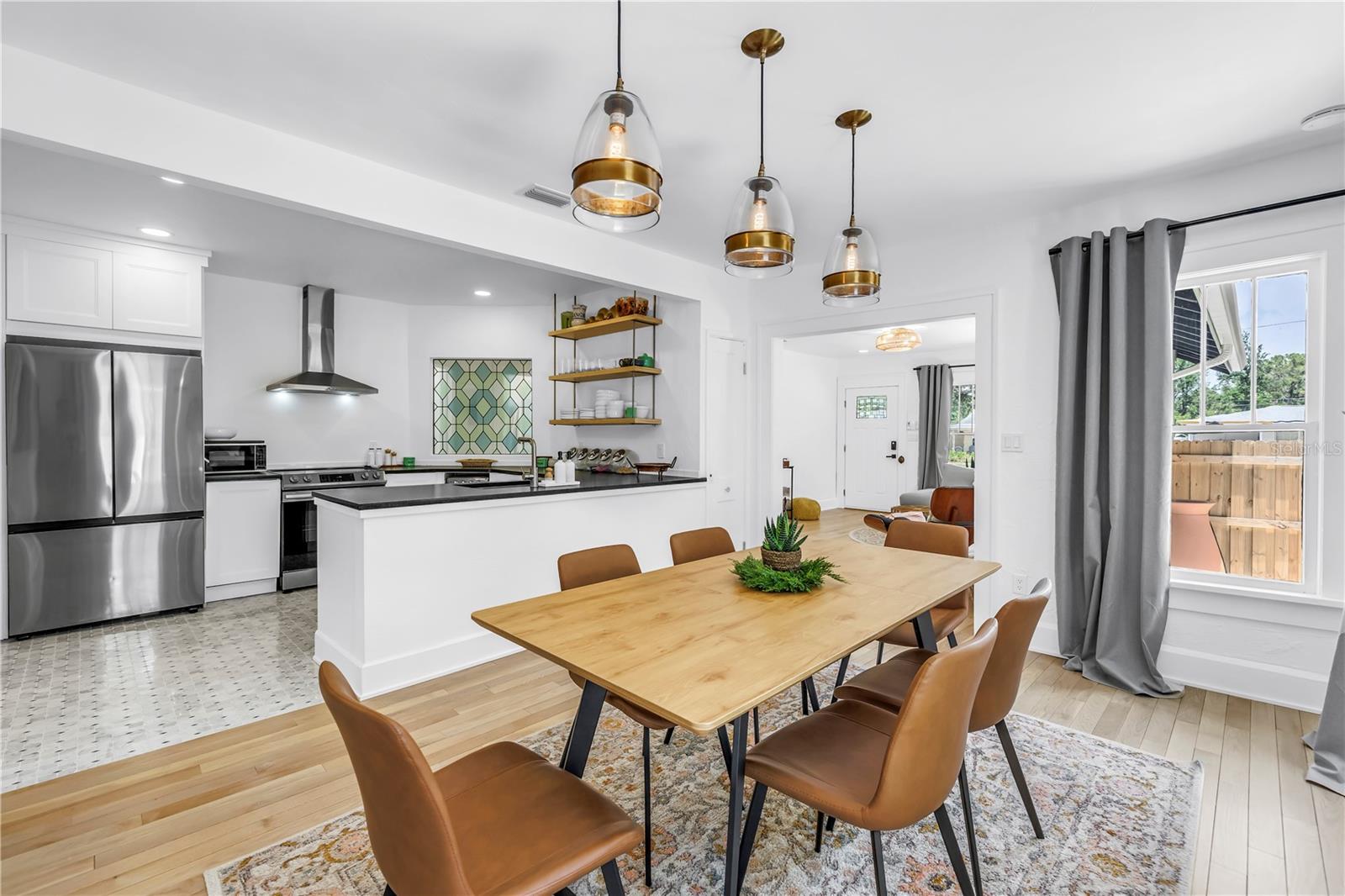 Image 7 of 29 For 650 63rd Avenue S