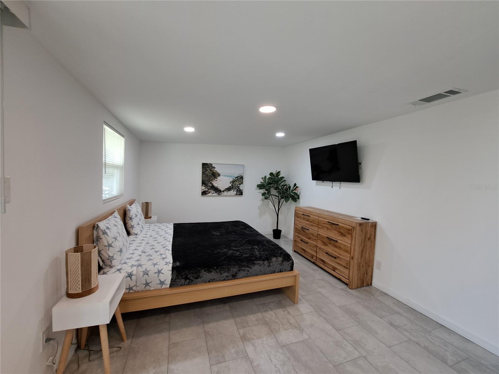 Image 47 of 90 For 4530 19th Street Circle W