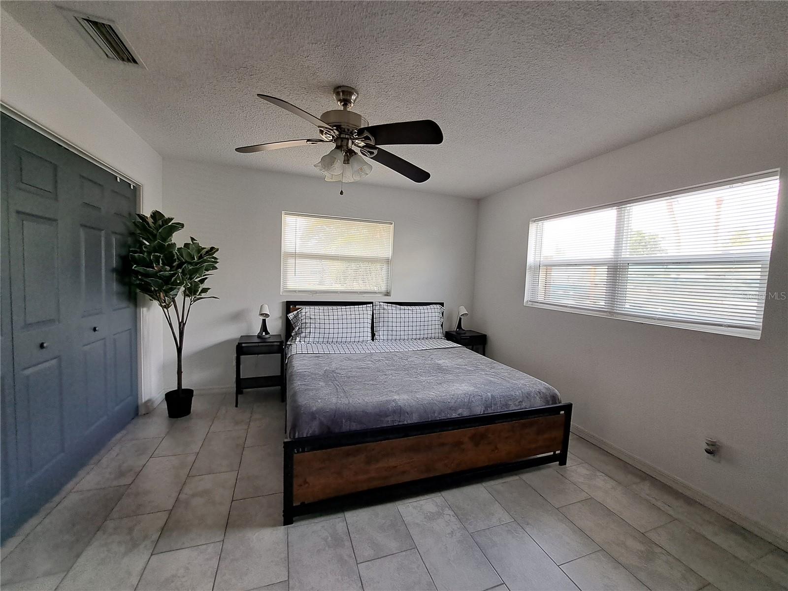 Image 49 of 90 For 4530 19th Street Circle W