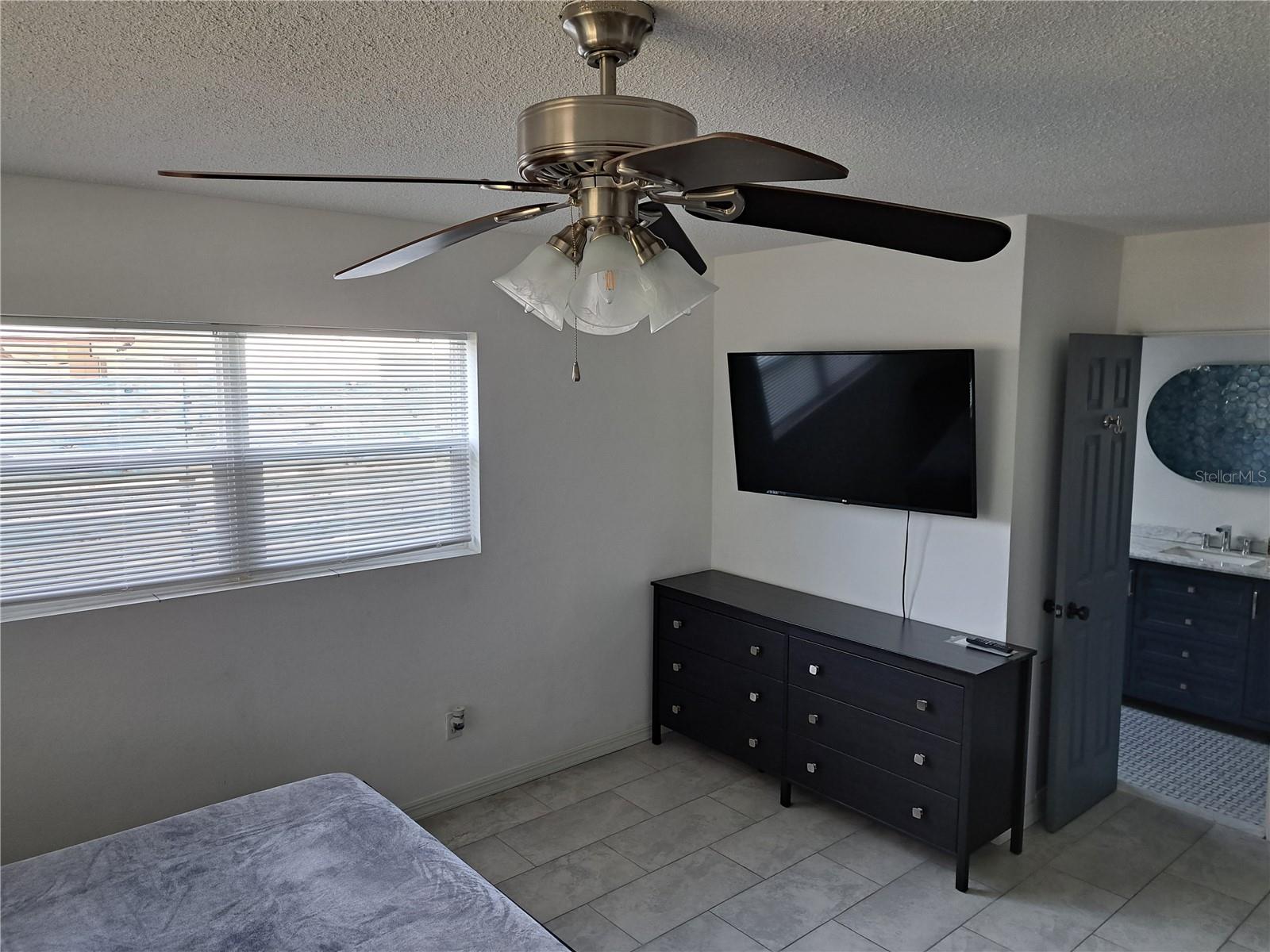 Image 52 of 90 For 4530 19th Street Circle W