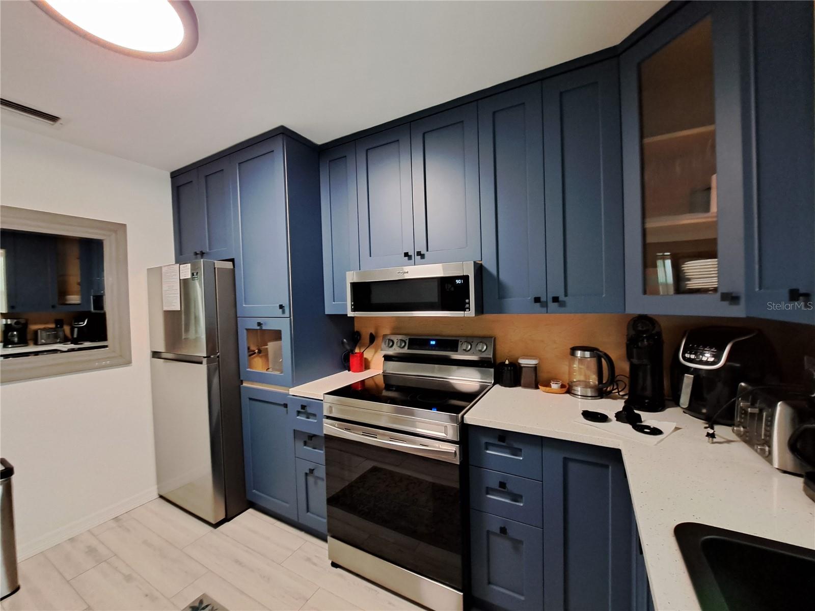 Image 65 of 90 For 4530 19th Street Circle W