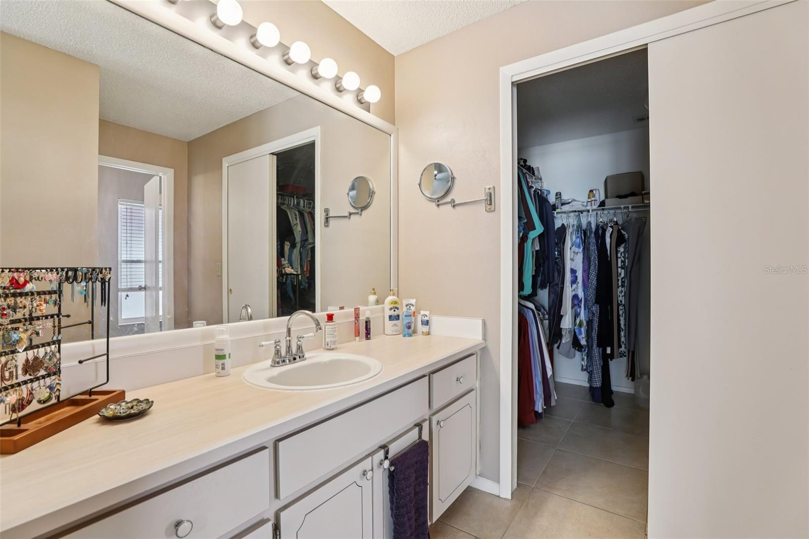 Image 15 of 31 For 12045 Vanilla Court