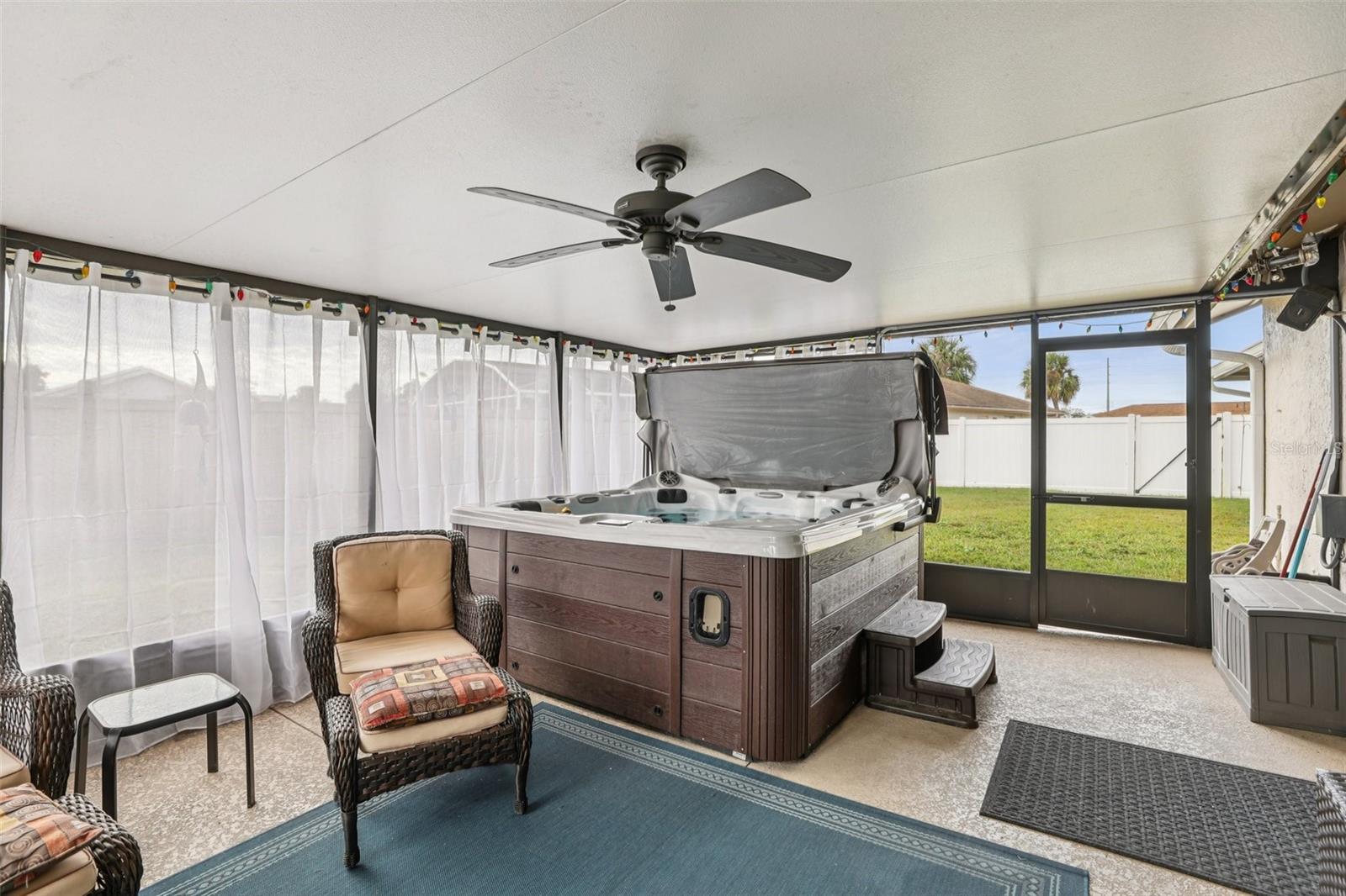 Image 21 of 31 For 12045 Vanilla Court