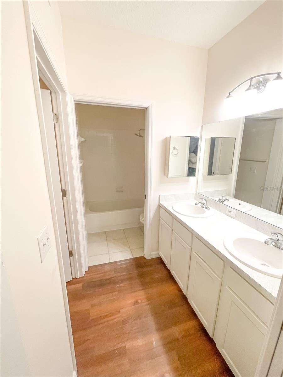 Image 7 of 12 For 10000 52nd Avenue K59