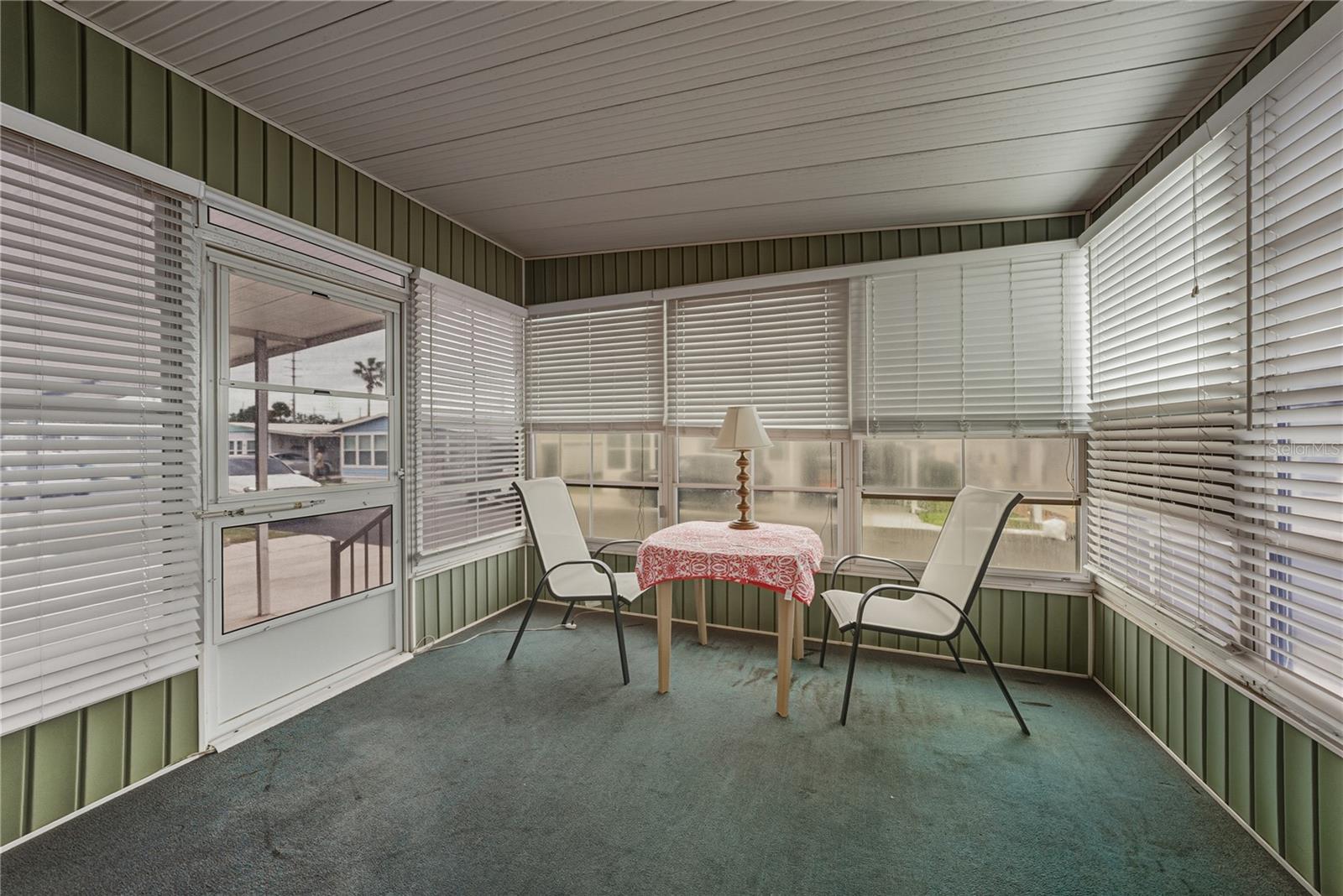 Image 30 of 39 For 37843 Barcelona Avenue