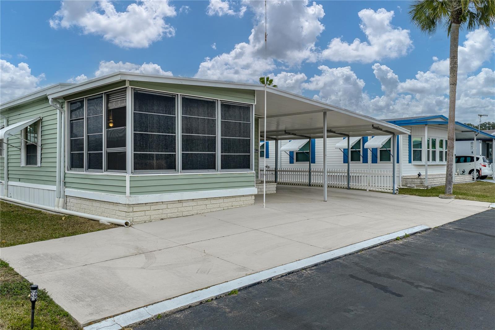 Image 5 of 39 For 37843 Barcelona Avenue