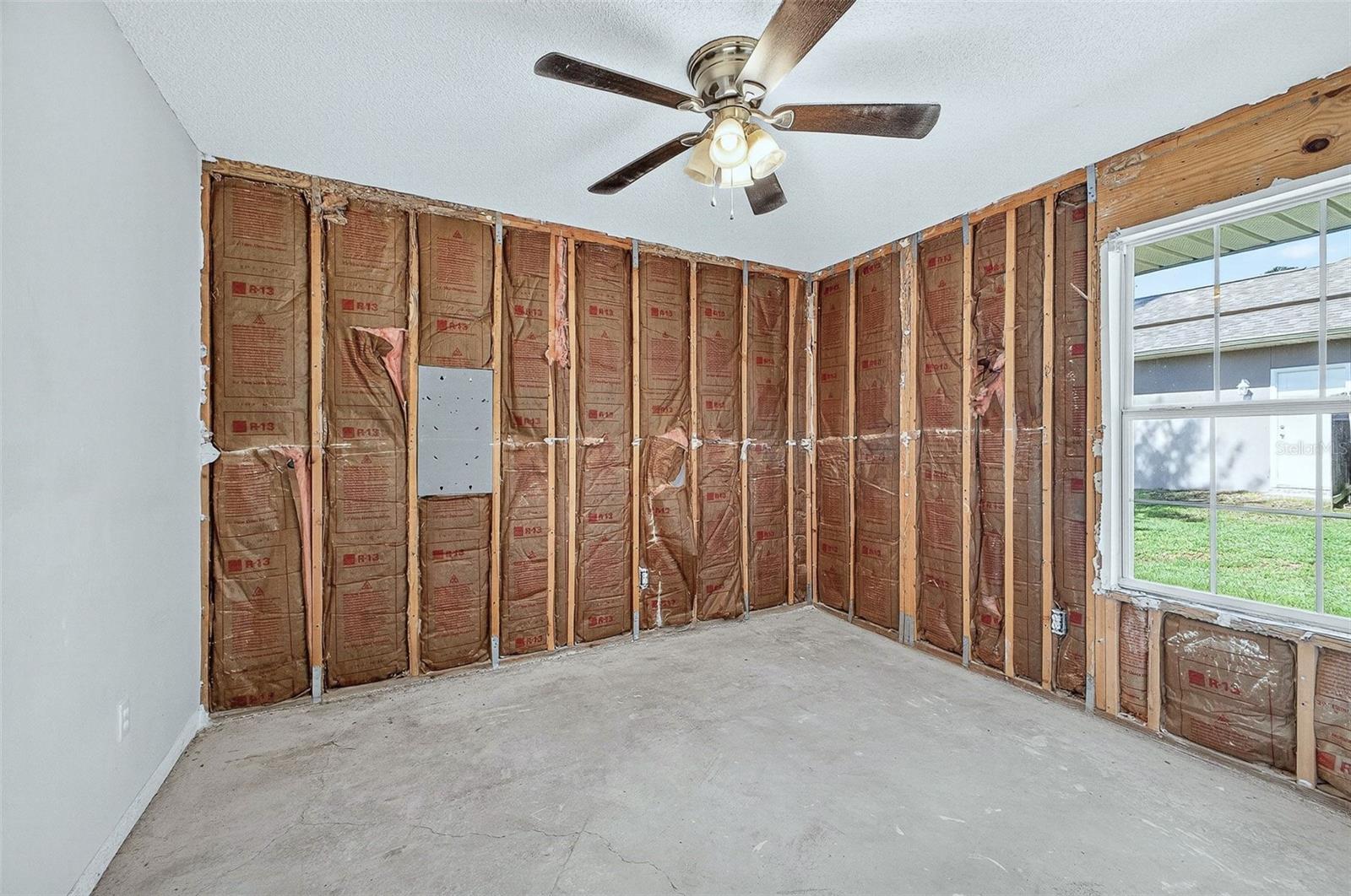 Image 22 of 33 For 1548 Pelican Point Drive