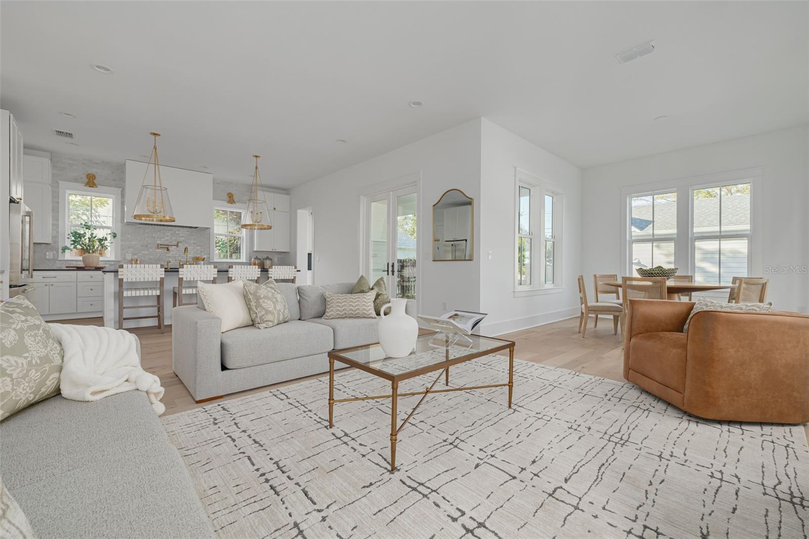 Image 3 of 36 For 621 37th Avenue N