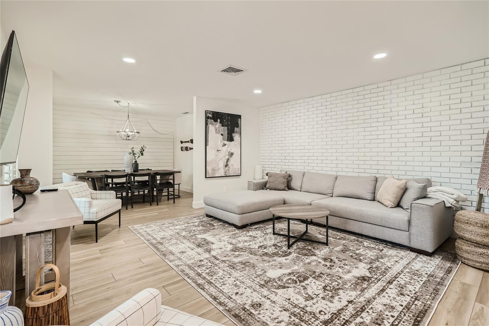 Image 21 of 50 For 14161 83rd Place