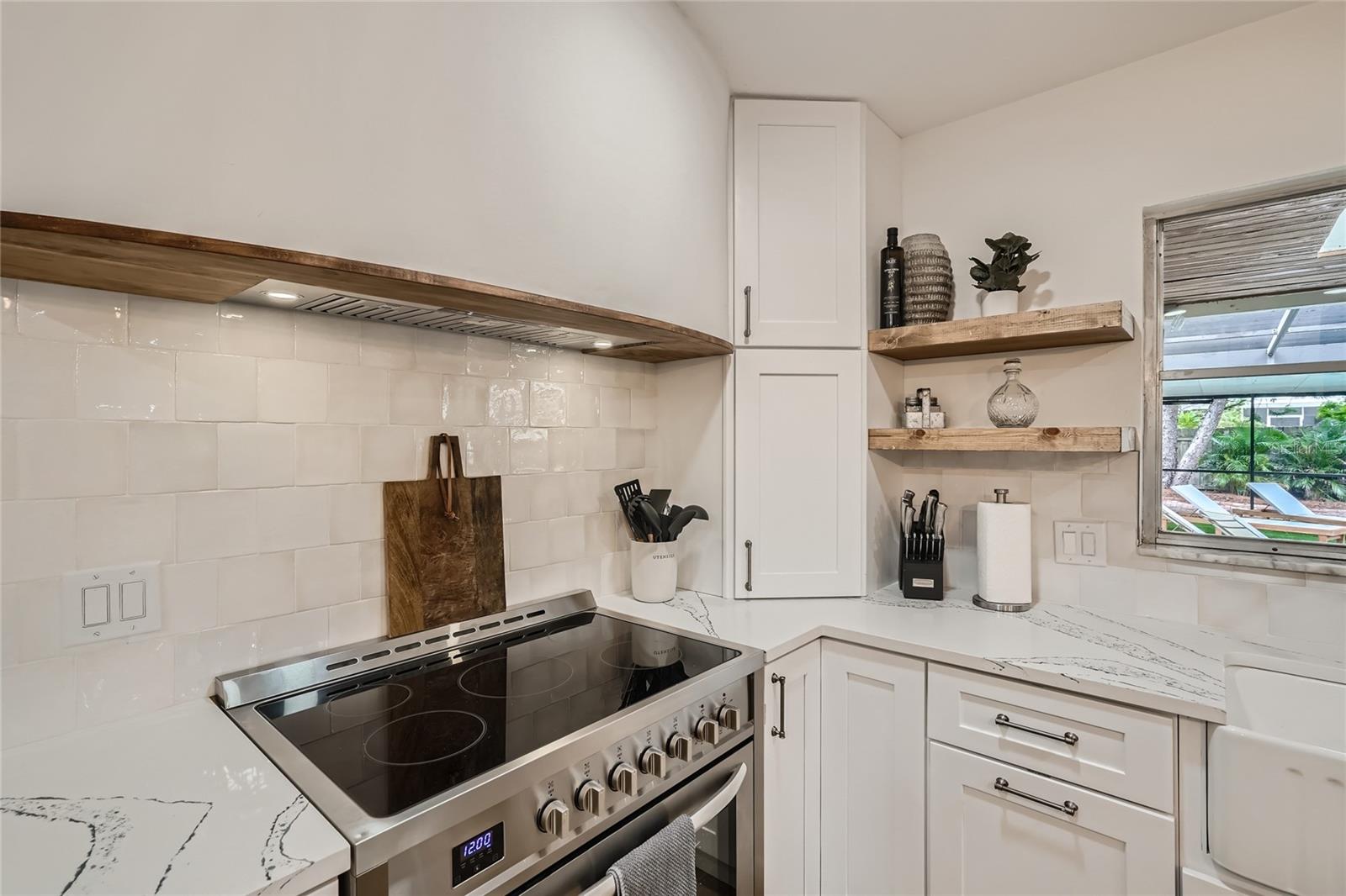 Image 6 of 50 For 14161 83rd Place