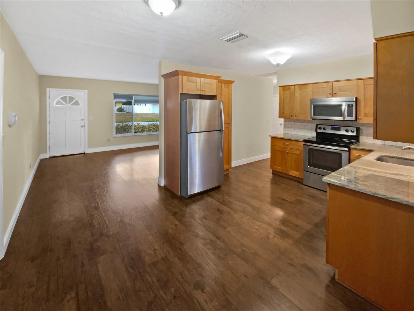 Image 5 of 22 For 1732 Bellemeade Drive