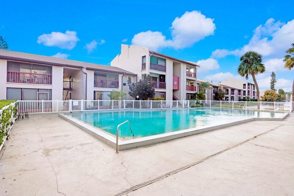 Image 16 of 19 For 3821 Lake Drive 223