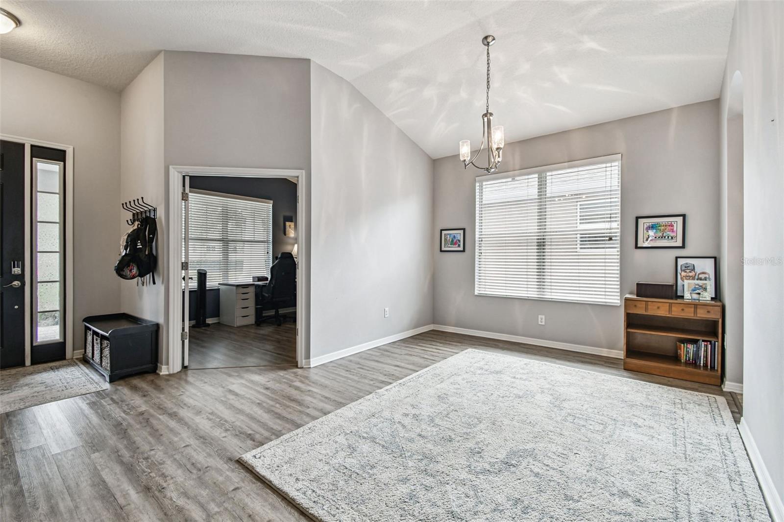 Image 15 of 72 For 21717 Billowy Jaunt Drive