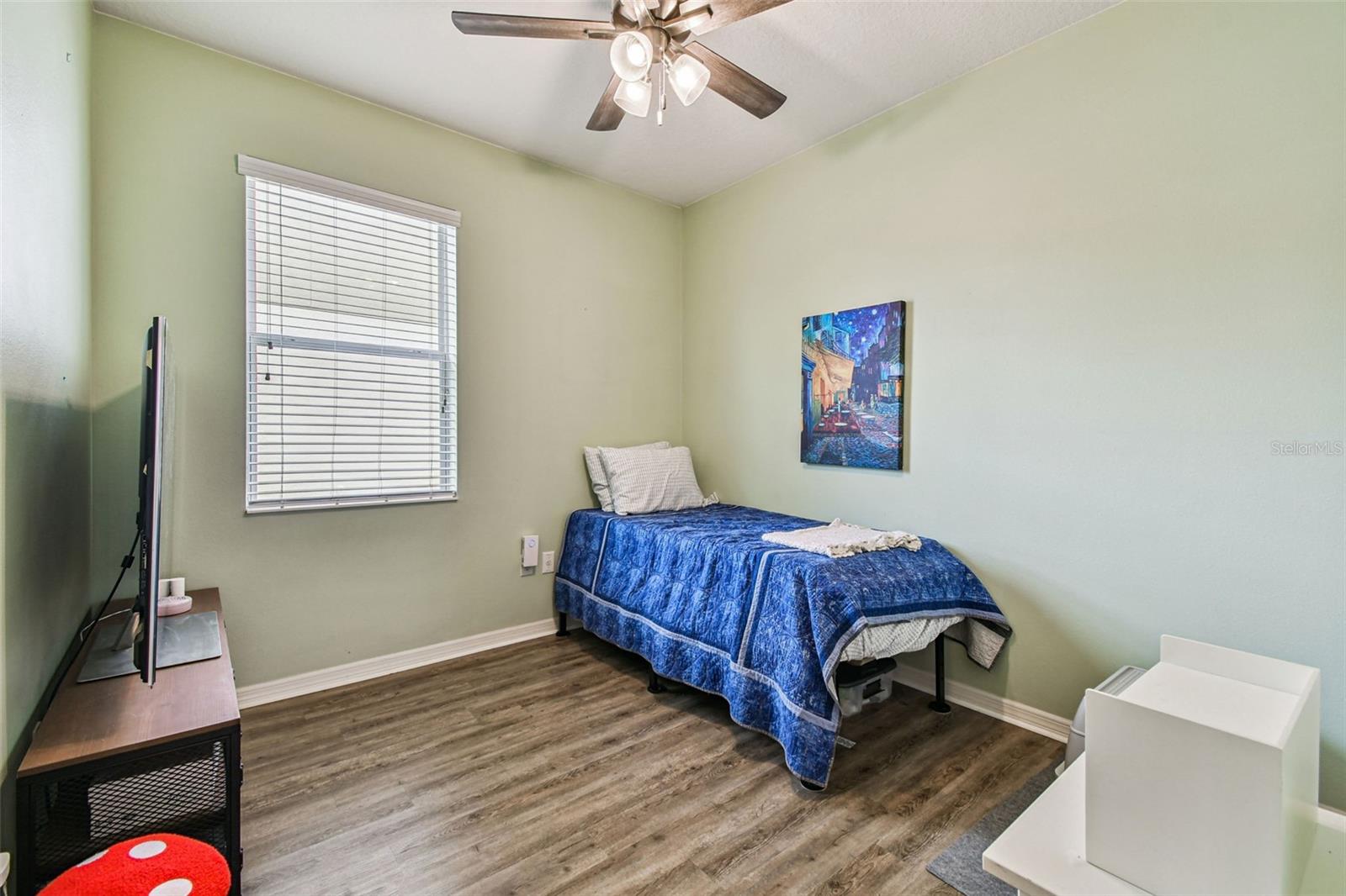 Image 23 of 72 For 21717 Billowy Jaunt Drive