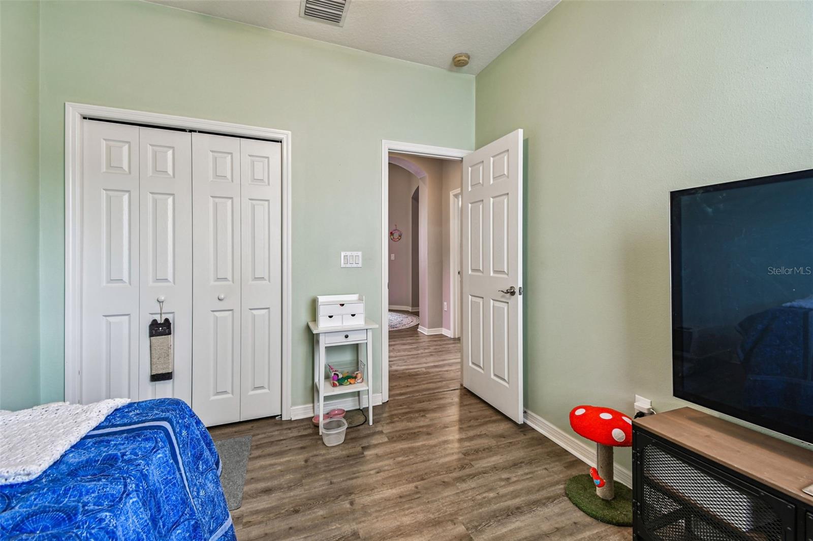 Image 24 of 72 For 21717 Billowy Jaunt Drive