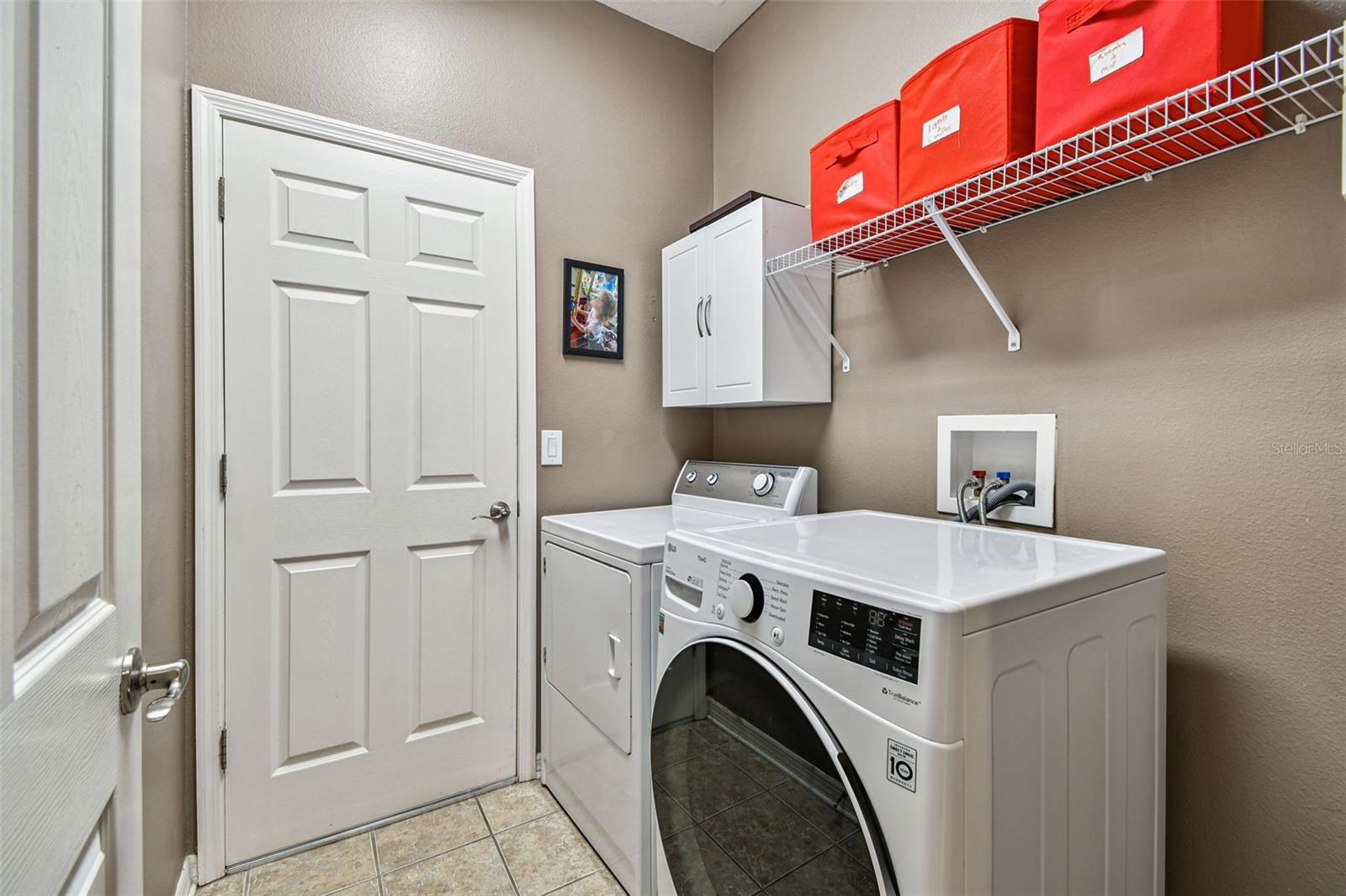 Image 25 of 72 For 21717 Billowy Jaunt Drive