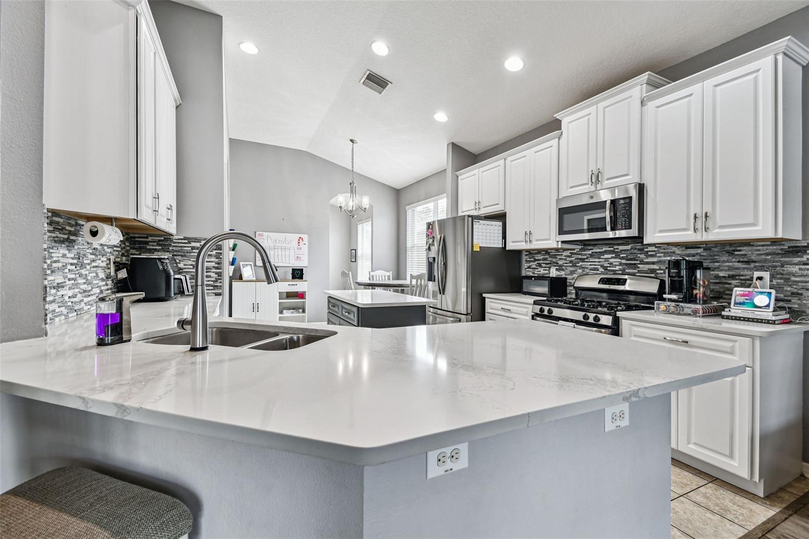 Image 30 of 72 For 21717 Billowy Jaunt Drive