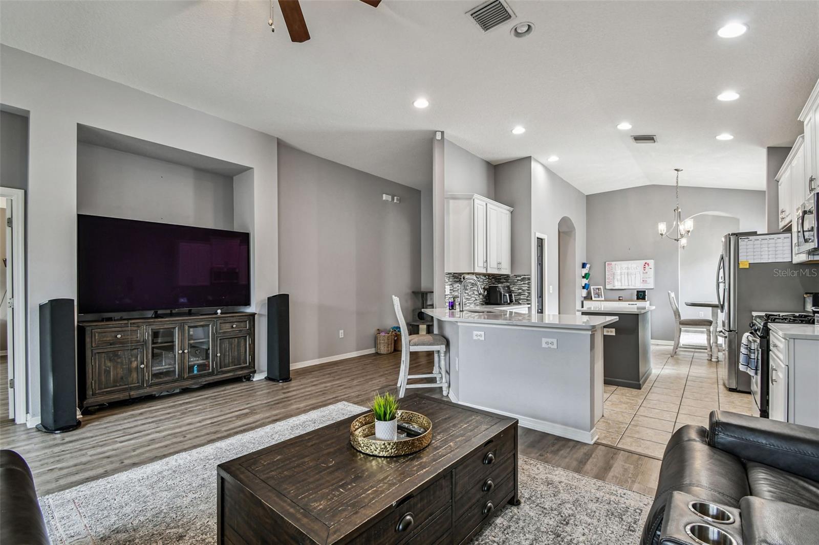 Image 31 of 72 For 21717 Billowy Jaunt Drive