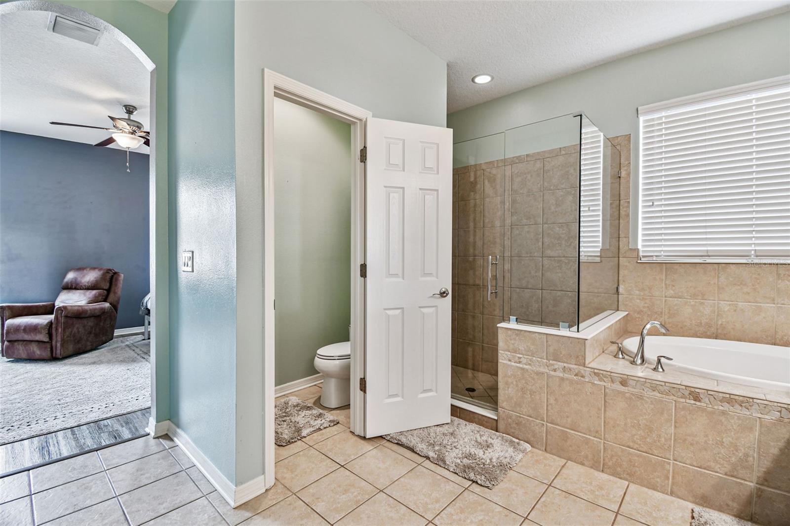 Image 39 of 72 For 21717 Billowy Jaunt Drive