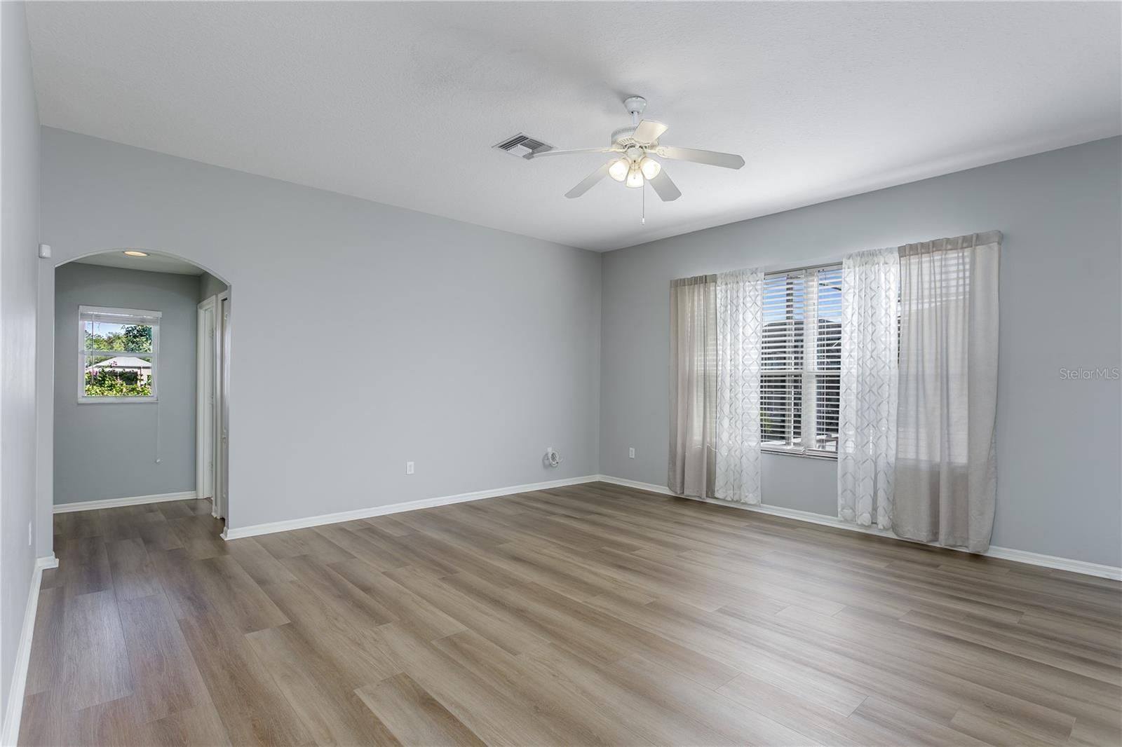 Image 12 of 35 For 5402 Spectacular Bid Drive