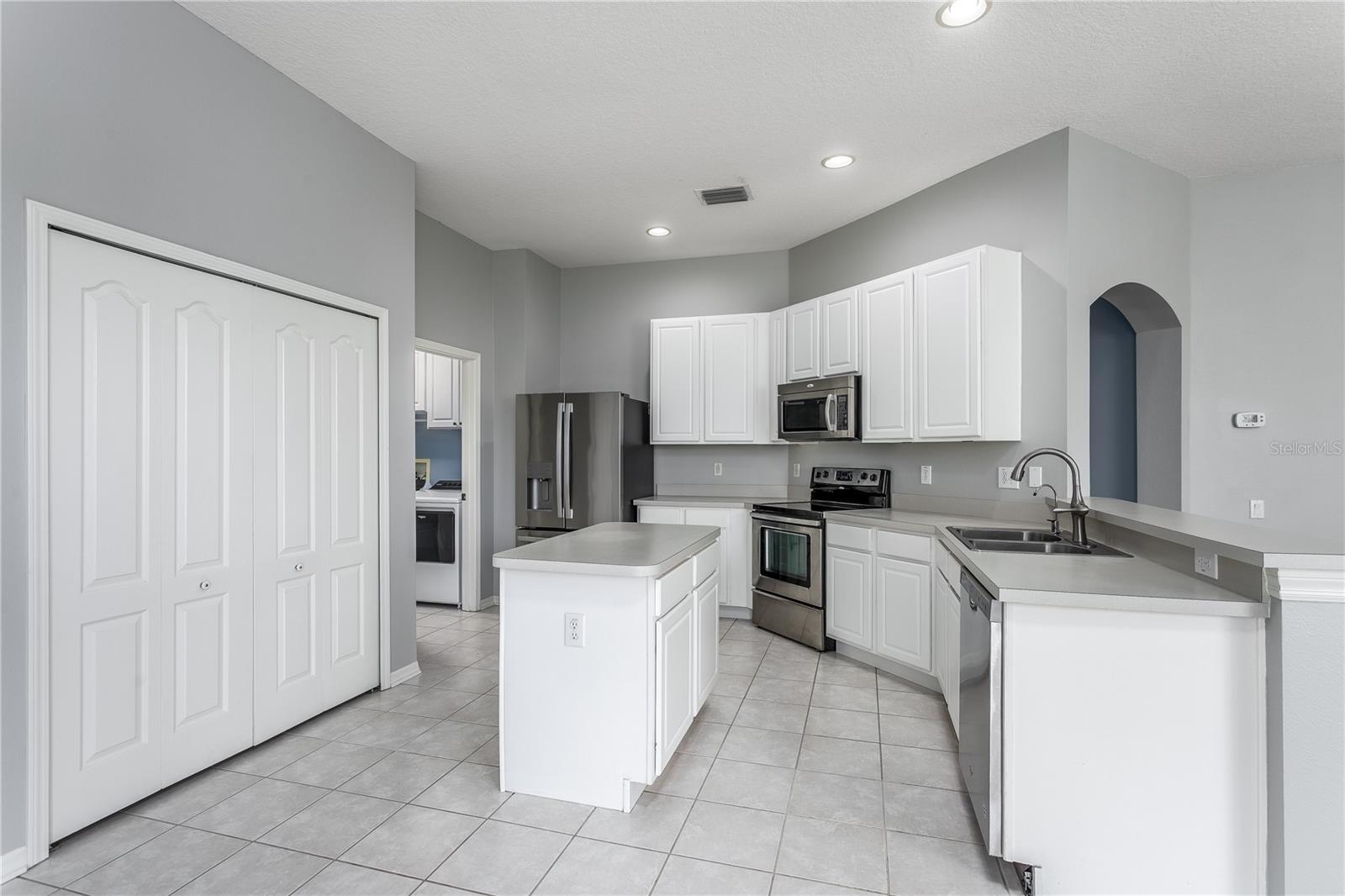 Image 16 of 35 For 5402 Spectacular Bid Drive