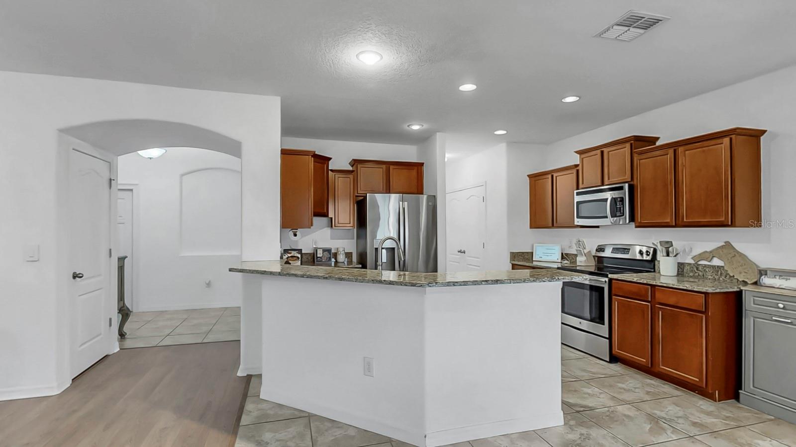 Image 13 of 60 For 10012 Newminster Loop