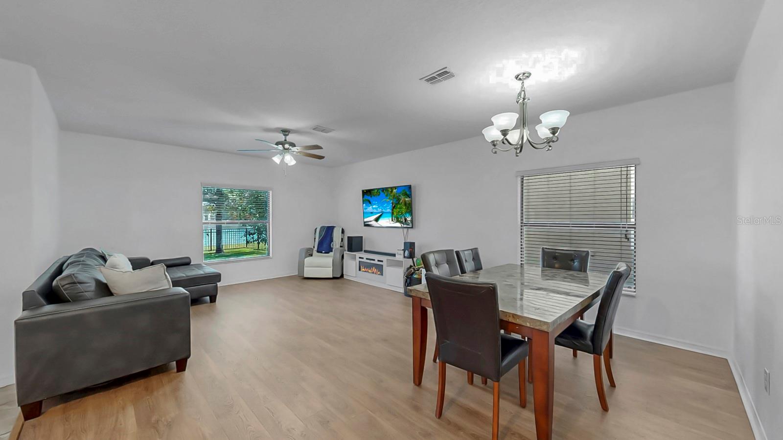 Image 20 of 60 For 10012 Newminster Loop