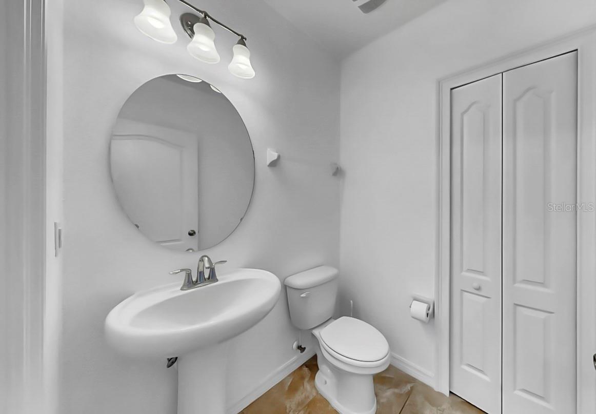 Image 4 of 60 For 10012 Newminster Loop