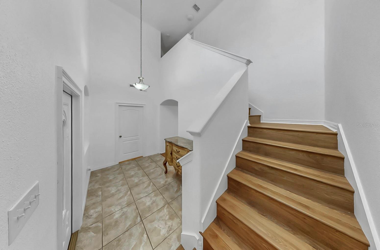 Image 5 of 60 For 10012 Newminster Loop