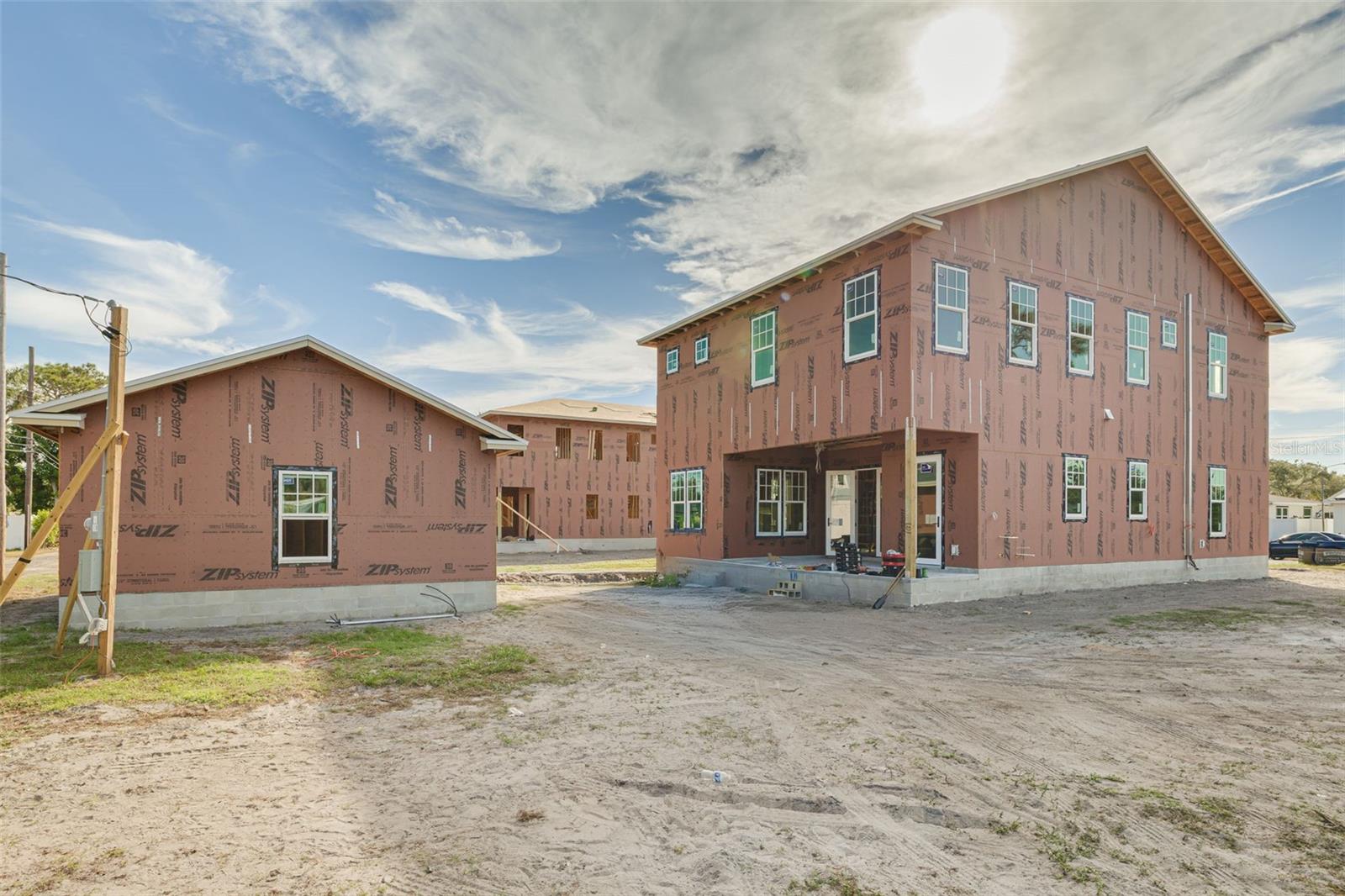 Image 5 of 11 For 465 47th Avenue N