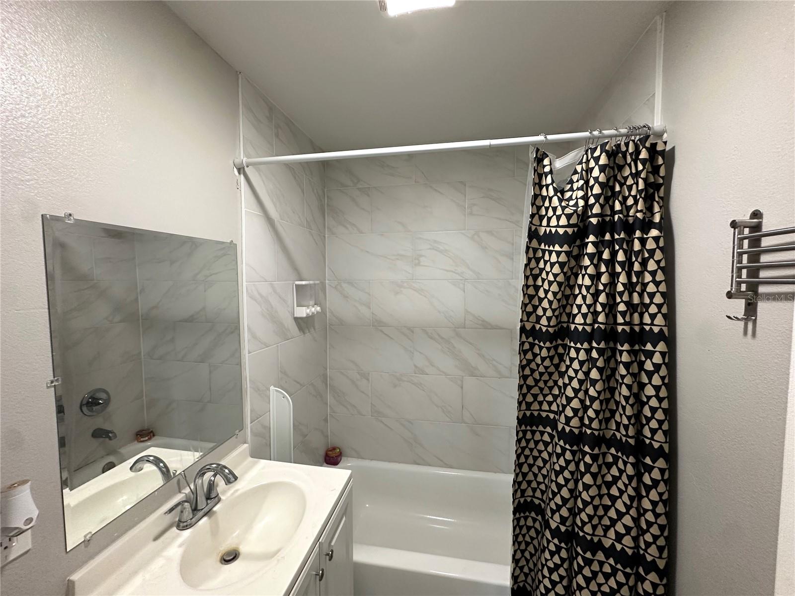 Image 8 of 9 For 999 Dr Martin Luther King Jr Street S 4