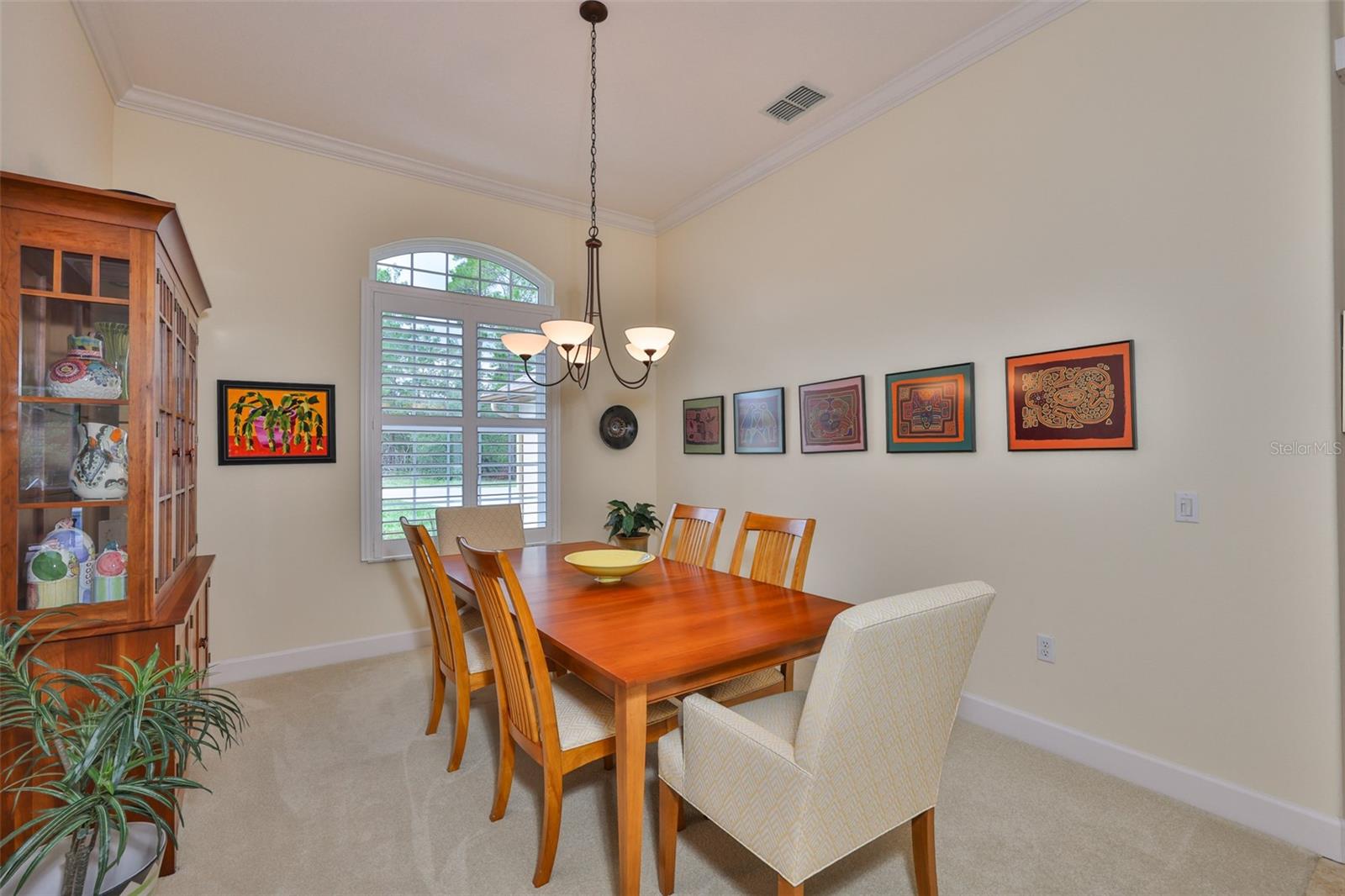 Image 17 of 50 For 11 Grandifloras Court