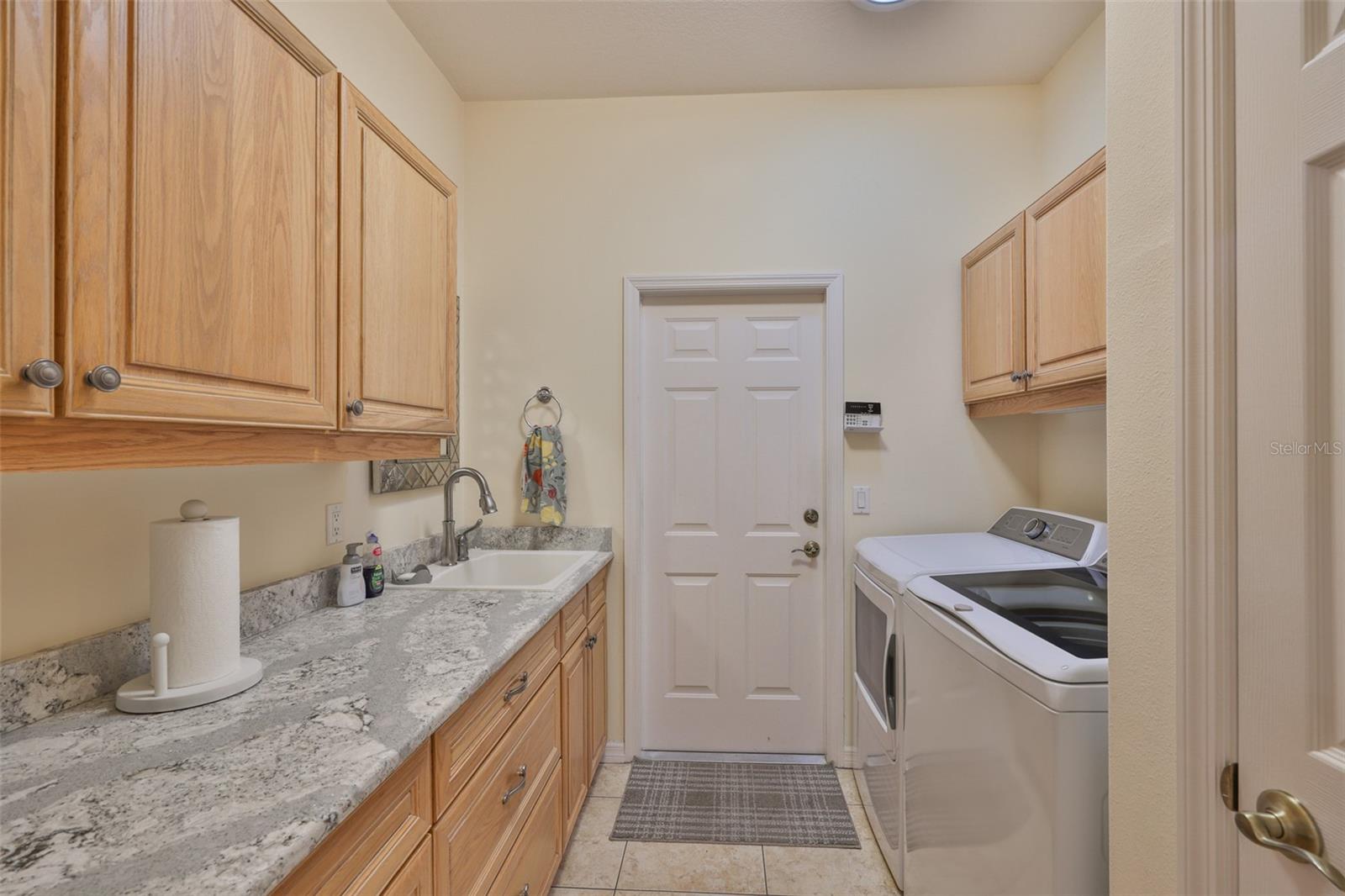 Image 30 of 50 For 11 Grandifloras Court