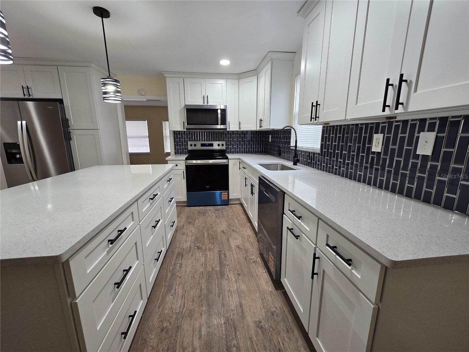 Image 9 of 32 For 2301 Moody Avenue