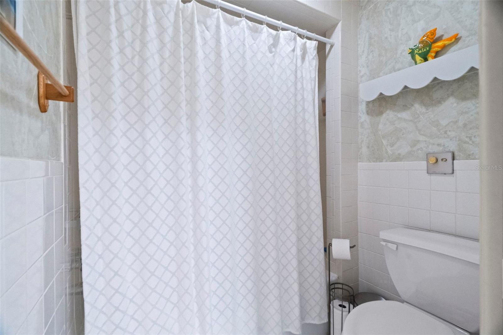 Image 15 of 24 For 4353 Tahitian Gardens Cir B