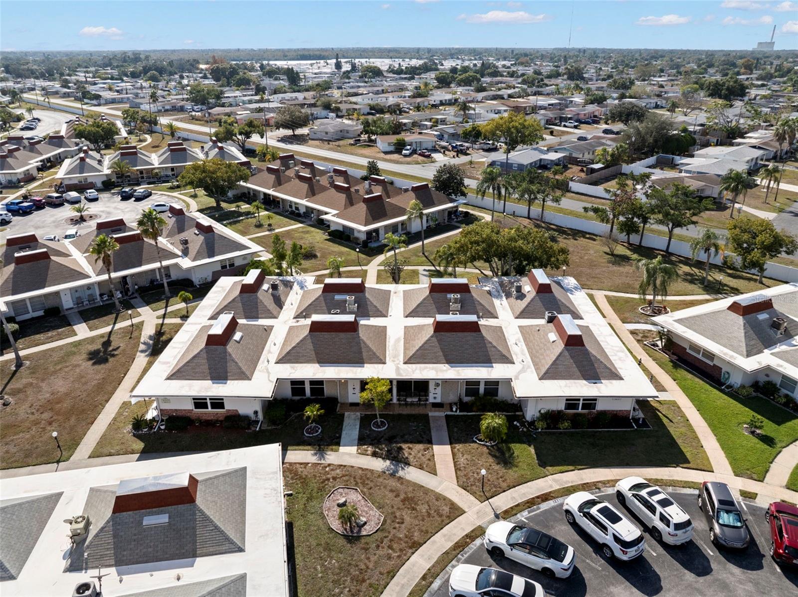 Image 21 of 24 For 4353 Tahitian Gardens Cir B