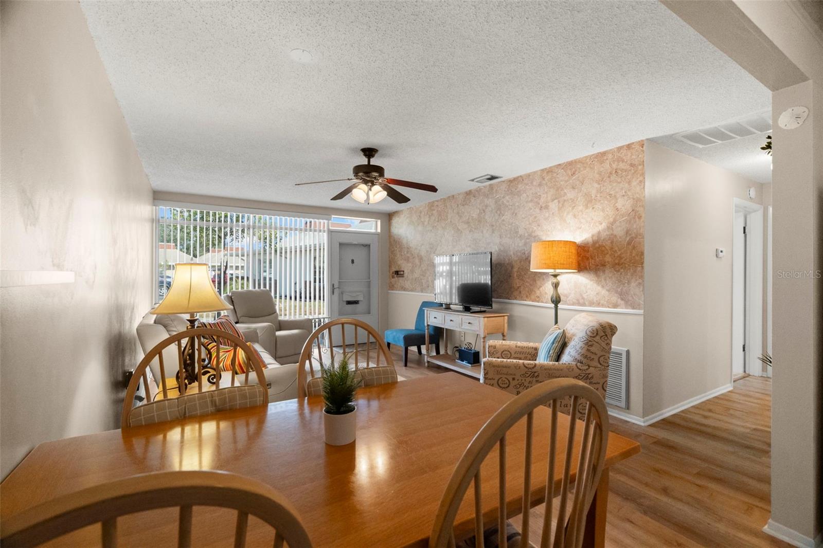 Image 7 of 24 For 4353 Tahitian Gardens Cir B