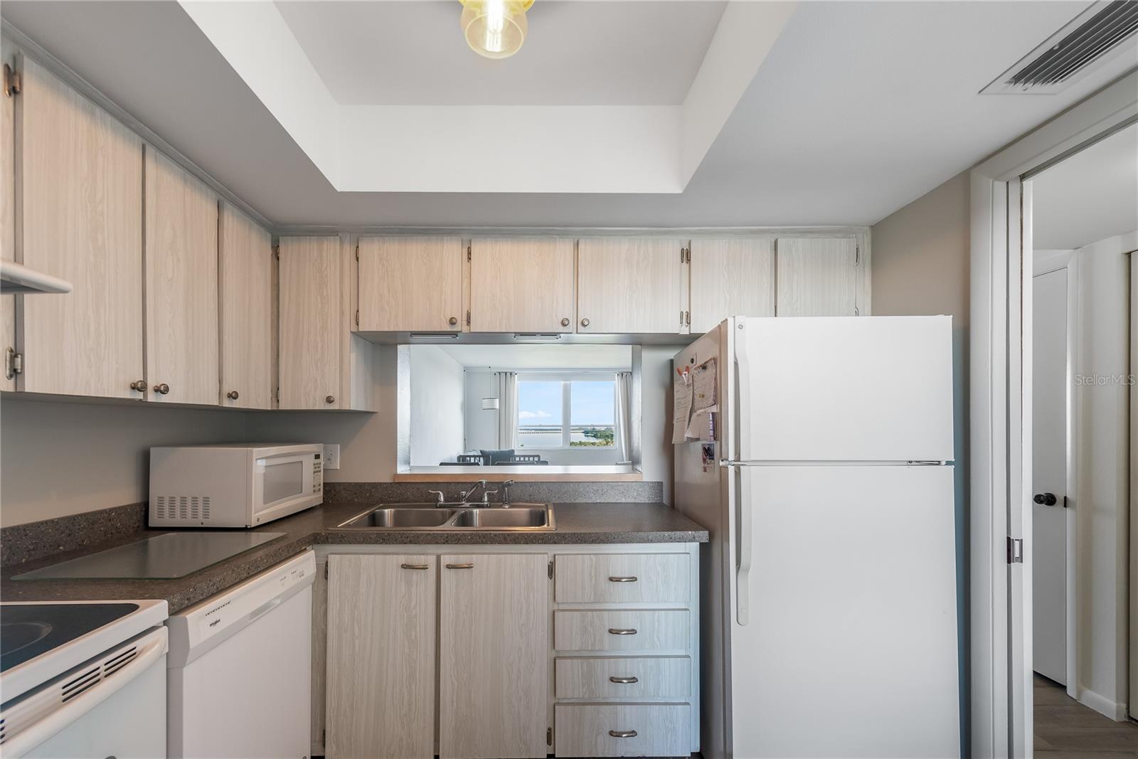 Image 14 of 40 For 2616 Cove Cay Drive 802