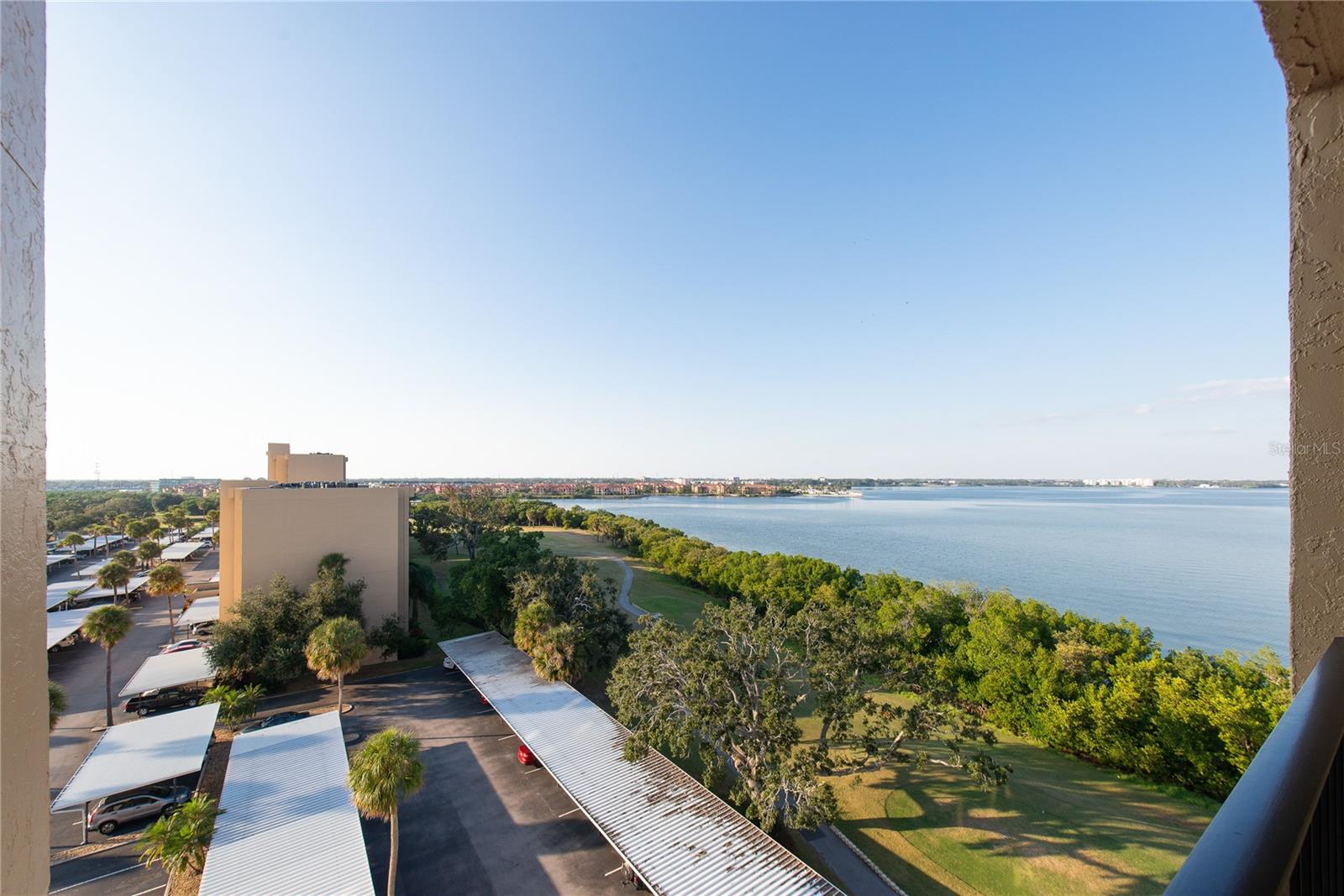 Image 15 of 40 For 2616 Cove Cay Drive 802