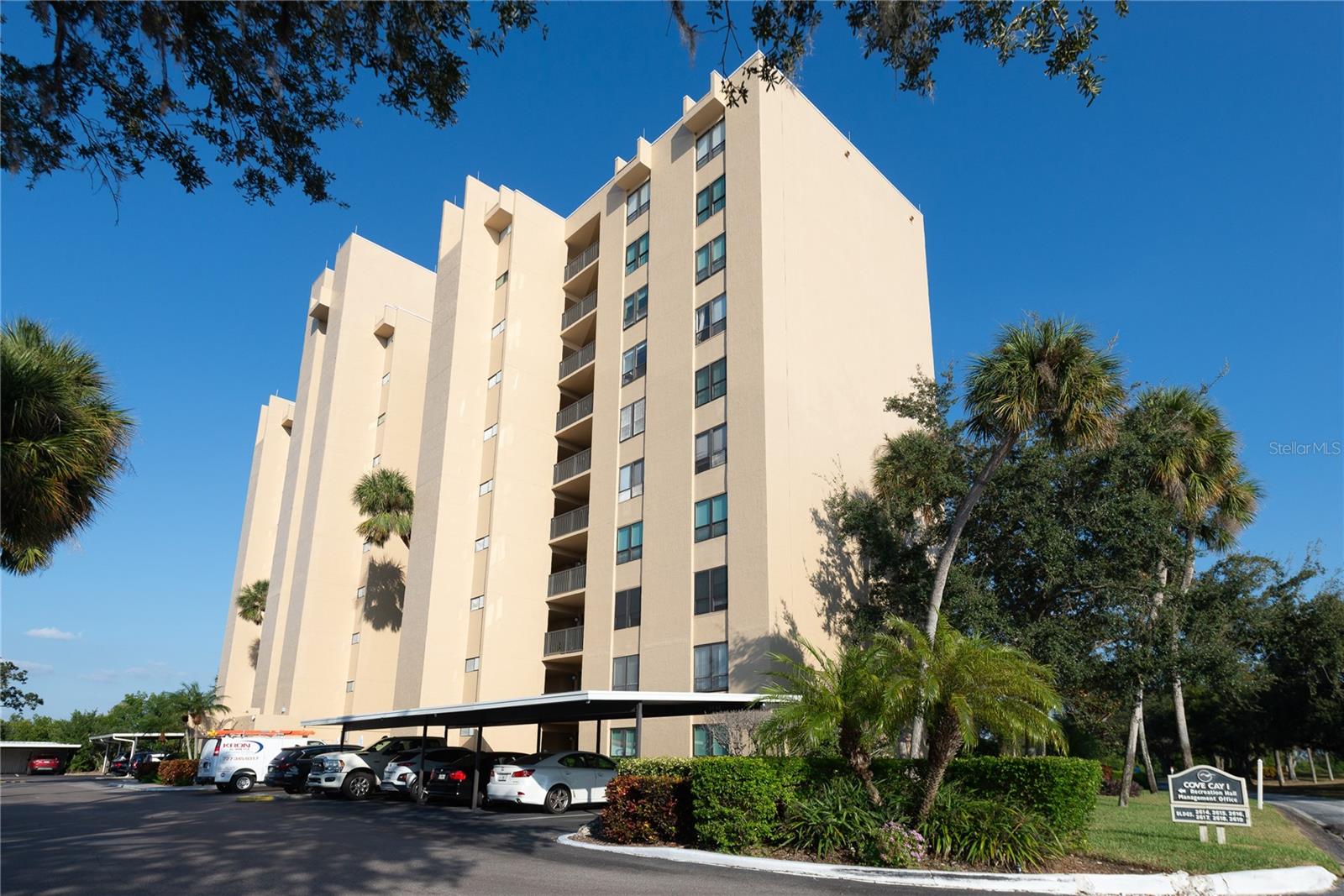 Image 23 of 40 For 2616 Cove Cay Drive 802